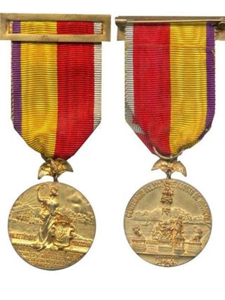 Medalla de oro conmemorativa del sitio, asalto, saqueo e incendio de San Sebastián. Foto Coleccionesmilitares.com